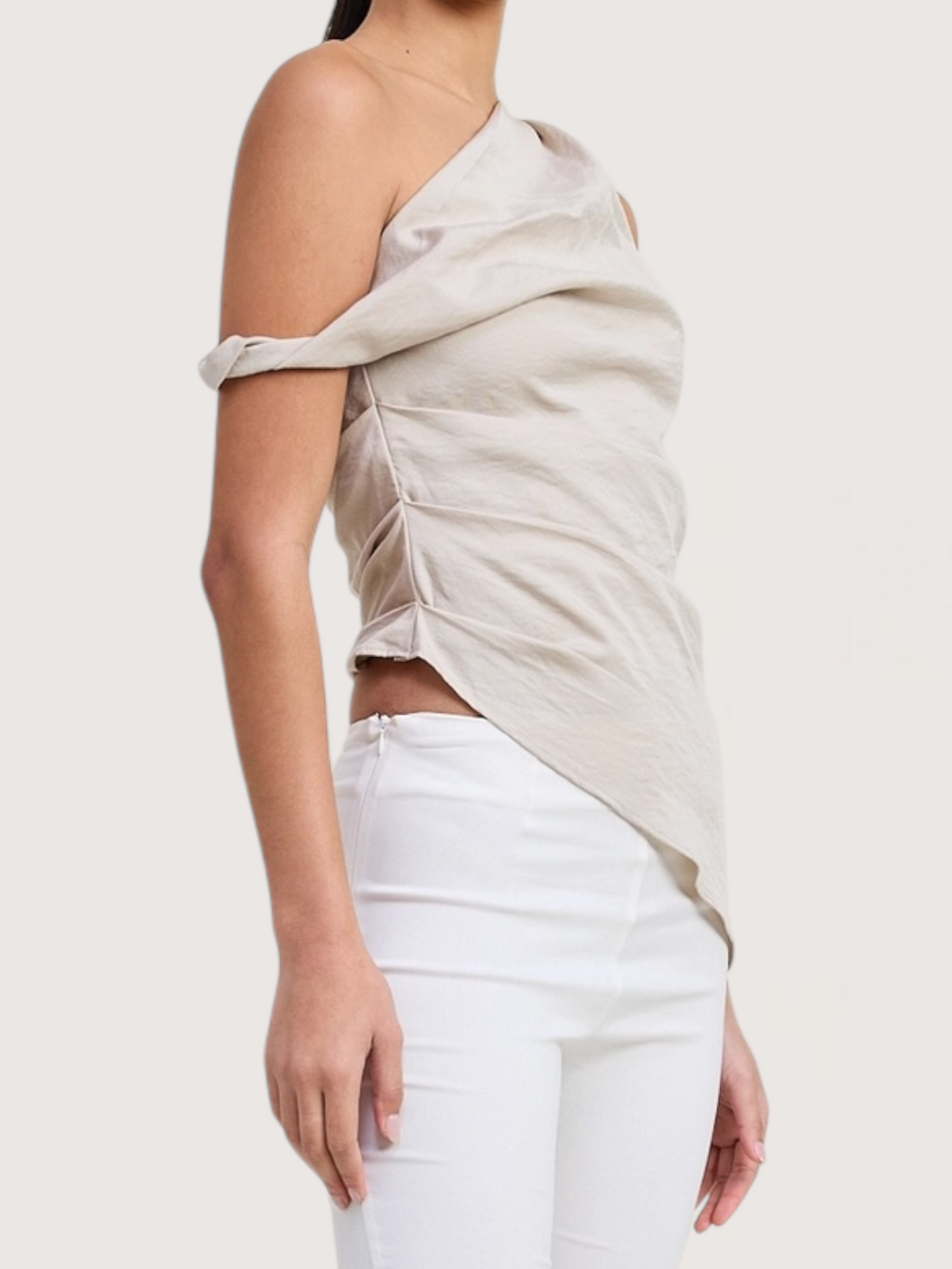 Asymmetrical Twist Top