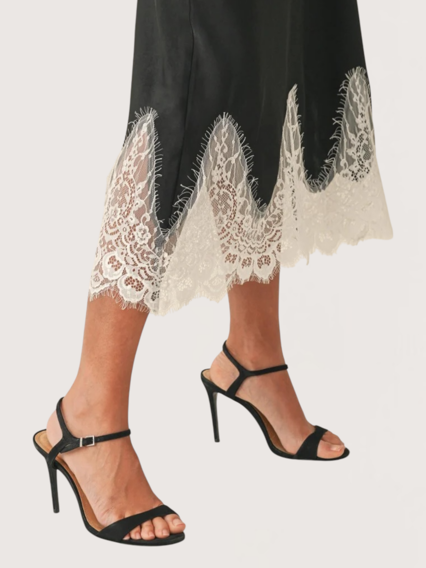 Scallop Lace Trim Skirt